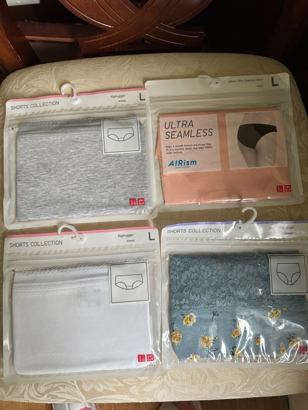 New UNIQLO AIRism Ultra Seamless underwear hiphugger / bikini styles Sz L